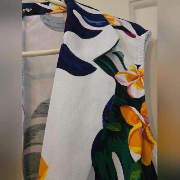 Shorts and vest - Picture 13 of 15